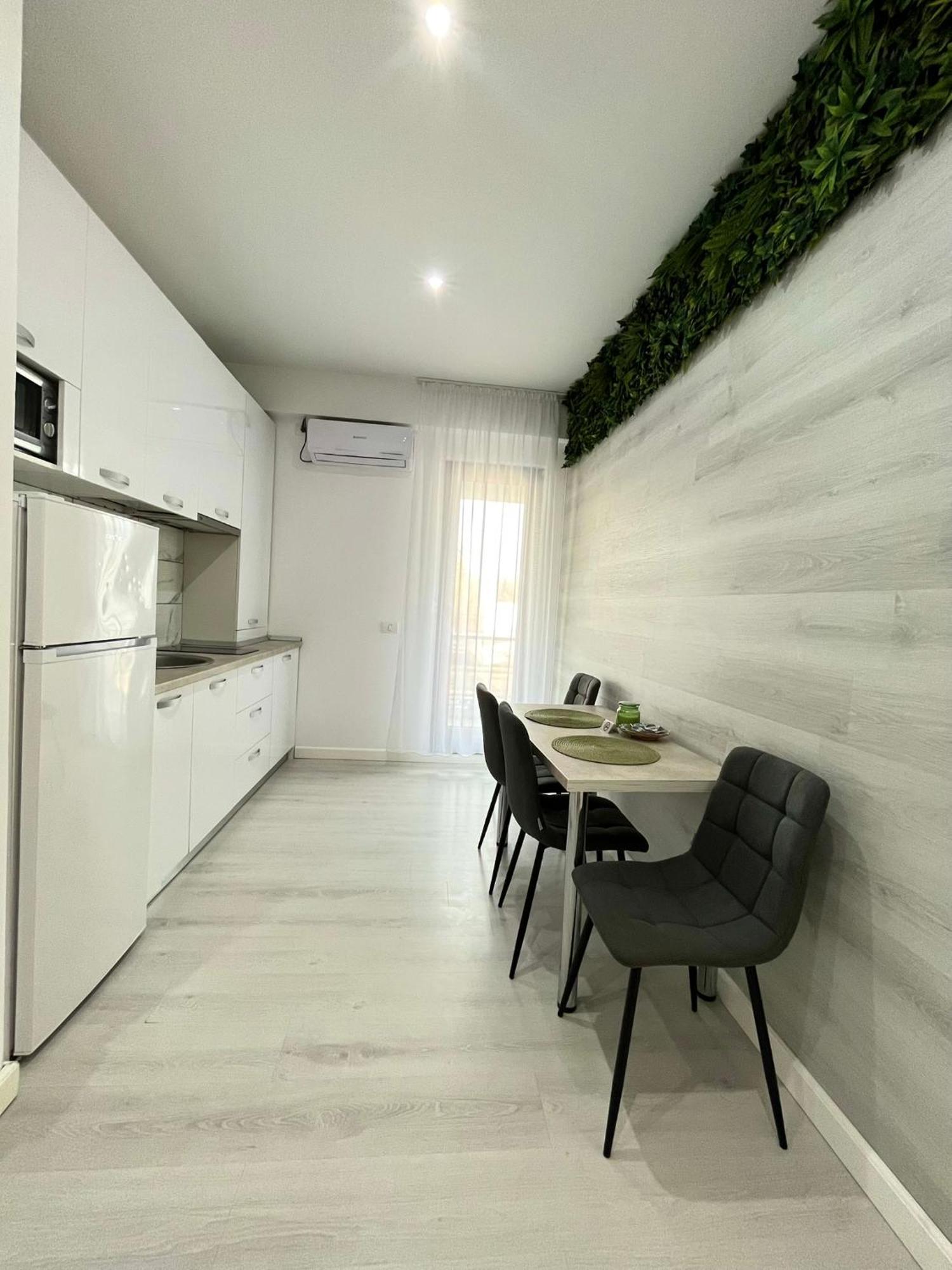 Roapart- Sunset Dream Apartament 2 Dormitoare Vedere Lac Si Parcare 马马亚 外观 照片